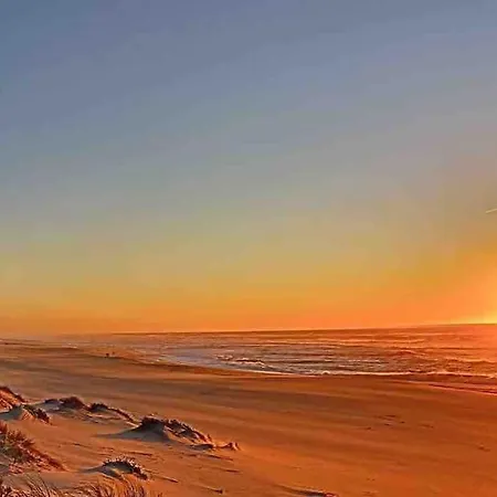 בית נופש Moradia Alegre No Centro Da Da Tocha.