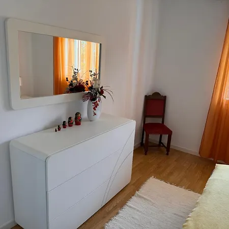 Moradia Alegre No Centro Da Da Tocha. Tocha